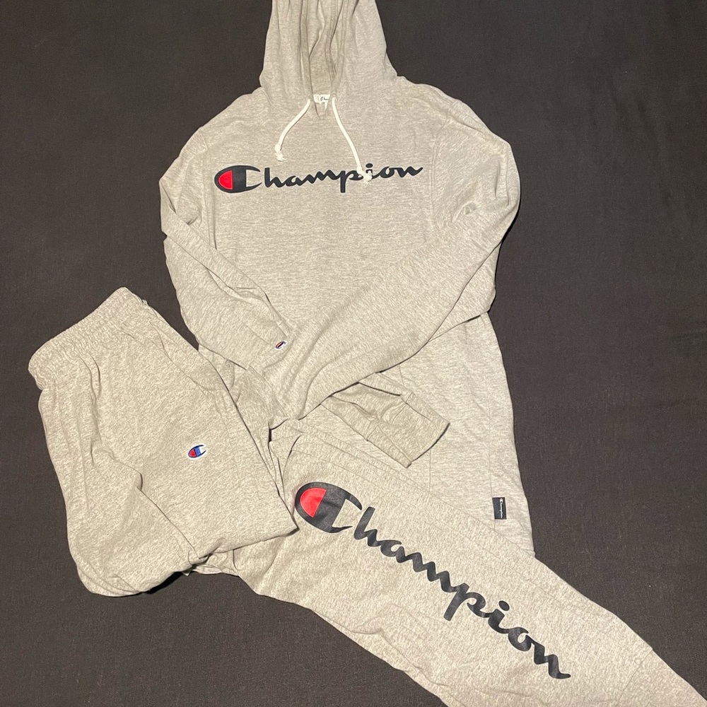 Champion sweatsuit